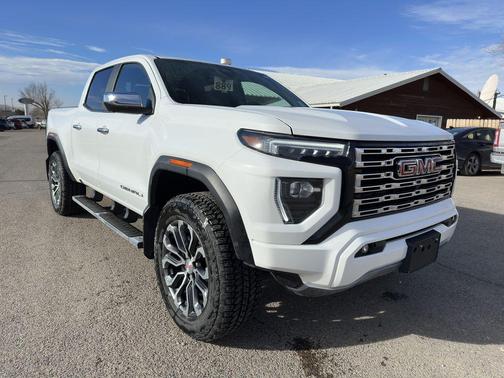 2024 GMC Canyon Denali