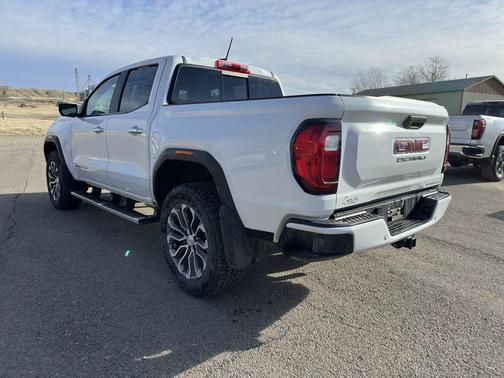 2024 GMC Canyon Denali