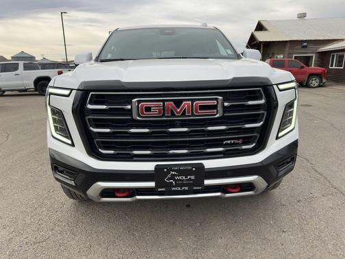Summit White 2025 GMC Yukon AT4 4WD