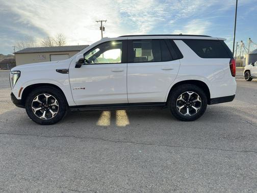 2025 GMC Yukon AT4 4WD