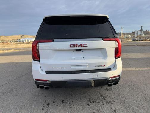 2025 GMC Yukon AT4 4WD