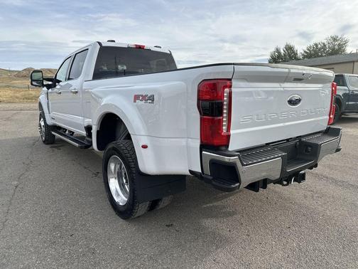 2026 Ford F-450 Lariat