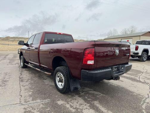2017 RAM 2500 Tradesman Crew Cab 4x4 8' Box