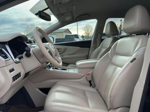 Magnetic Black Metallic 2016 Nissan Murano SL