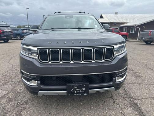 Baltic Gray Metallic Clearcoat 2023 Jeep Wagoneer L Series II 4x4