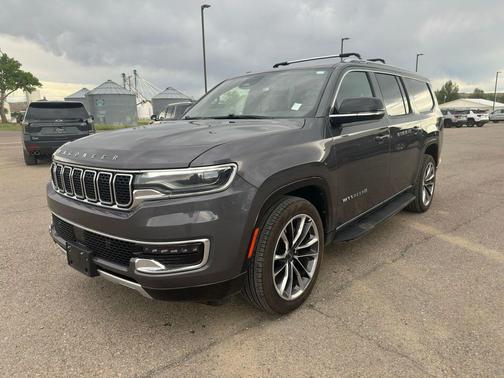 Baltic Gray Metallic Clearcoat 2023 Jeep Wagoneer L Series II 4x4