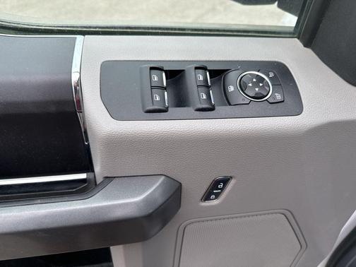 Oxford White 2016 Ford F-150 XLT