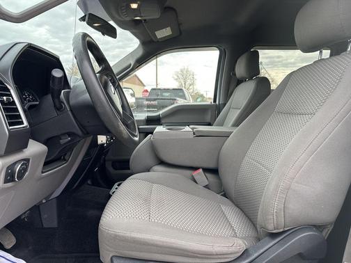 Oxford White 2016 Ford F-150 XLT
