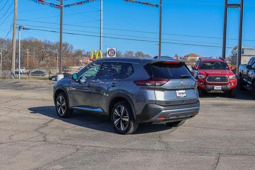 2023 Nissan Rogue SL