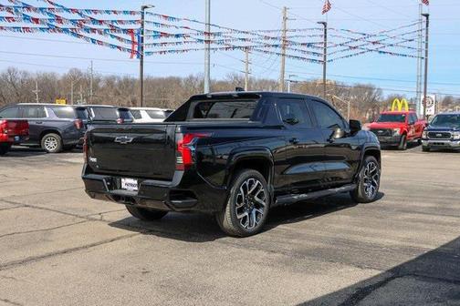 2025 Chevrolet Silverado EV RST