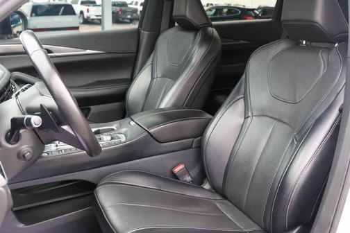 Silver 2023 INFINITI QX60 Luxe