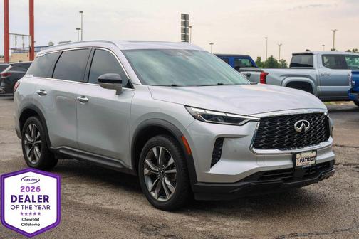 Silver 2023 INFINITI QX60 Luxe