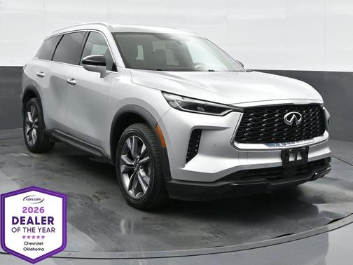 Silver 2023 INFINITI QX60 Luxe