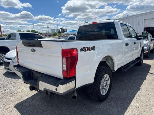 Oxford White 2022 Ford F-250 XLT
