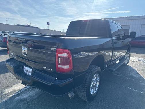 2024 RAM 2500 Laramie Crew Cab 4x4 6'4' Box