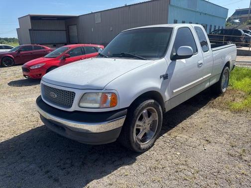 1999 Ford F-150 XLT