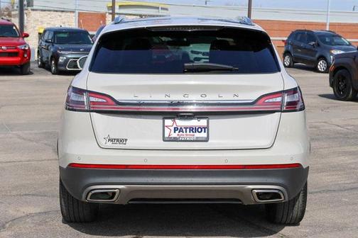 2021 Lincoln Nautilus Reserve