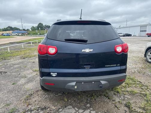 2010 Chevrolet Traverse LS