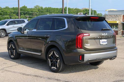 Dark Moss 2025 Kia Telluride S