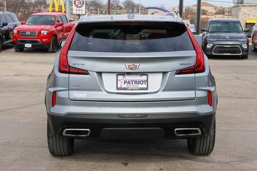 2024 Cadillac XT4 Premium Luxury