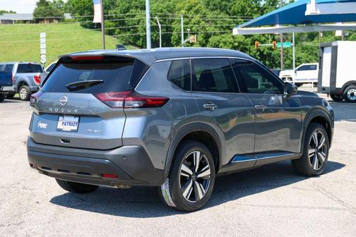 Gun Metallic 2023 Nissan Rogue SL