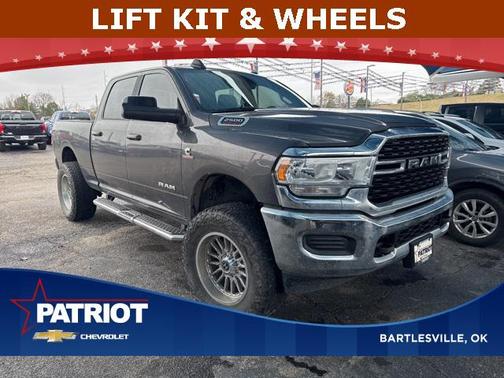 2022 RAM 2500 Big Horn Crew Cab 4x4 6'4' Box