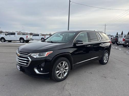 Mosaic Black Metallic 2021 Chevrolet Traverse High Country