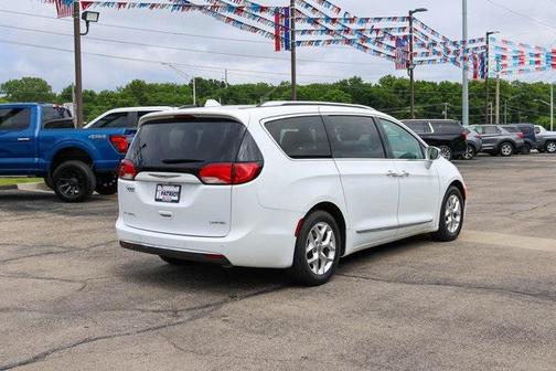 2020 Chrysler Pacifica Limited