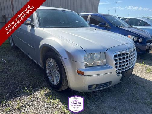 Bright Silver Metallic Clearcoat 2010 Chrysler 300 Touring/Signature/Executive Series