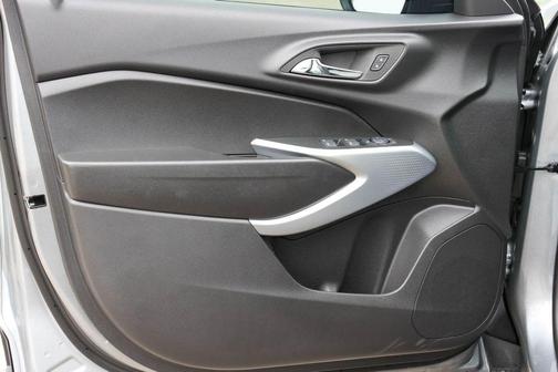 Sterling Gray Metallic 2026 Chevrolet Trax LS