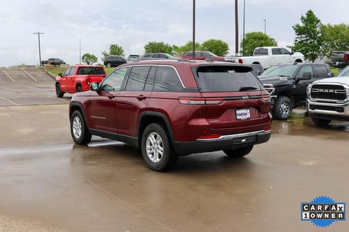 2023 Jeep Grand Cherokee Laredo