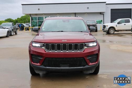 2023 Jeep Grand Cherokee Laredo