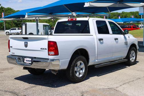 Bright White Clearcoat 2022 RAM 1500 Classic SLT