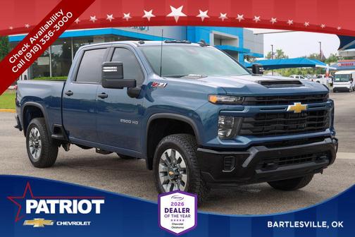 Lakeshore Blue Metallic 2026 Chevrolet Silverado 2500 Custom