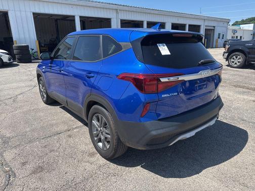 Neptune Blue 2022 Kia Seltos LX