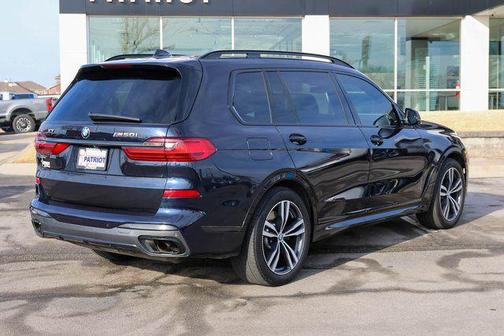 Carbon Black Metallic 2021 BMW X7 M50i