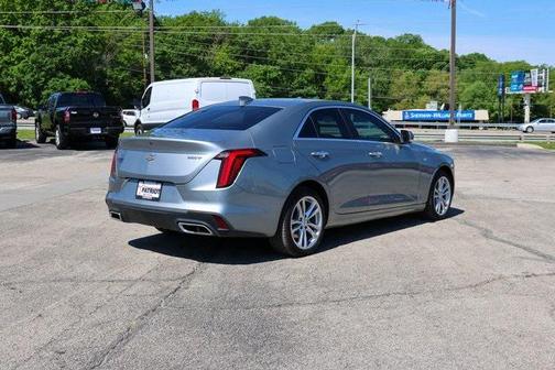 2023 Cadillac CT4 Luxury