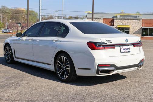 Alpine White 2020 BMW 750 i xDrive