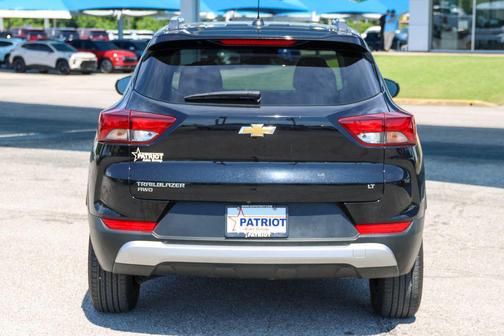 Mosaic Black Metallic 2025 Chevrolet Trailblazer LT