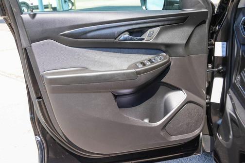 Mosaic Black Metallic 2025 Chevrolet Trailblazer LT