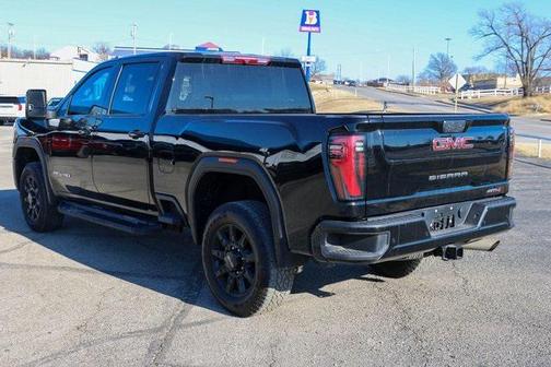 2024 GMC Sierra 2500 AT4