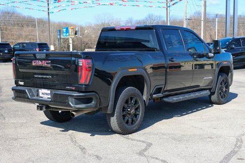 2024 GMC Sierra 2500 AT4