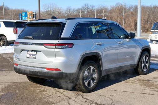 2023 Jeep Grand Cherokee 4xe Base