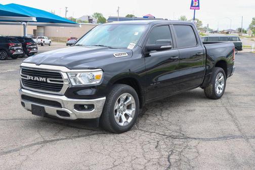 Diamond Black Crystal Pearlcoat 2021 RAM 1500 Big Horn/Lone Star