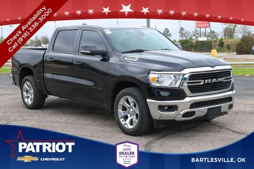 Diamond Black Crystal Pearlcoat 2021 RAM 1500 Big Horn/Lone Star