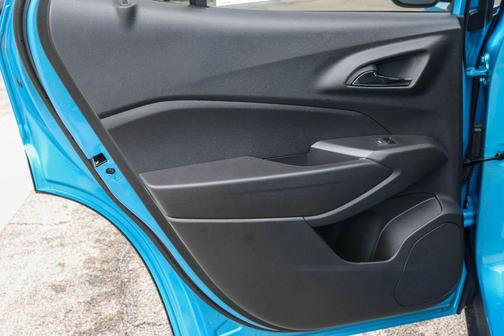 Marina Blue Metallic 2026 Chevrolet Trax LT