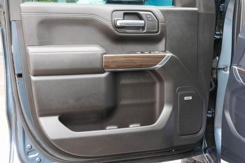 Shadow Gray Metallic 2019 Chevrolet Silverado 1500 RST