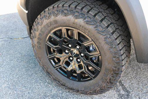 Summit White 2026 Chevrolet Colorado Trail Boss