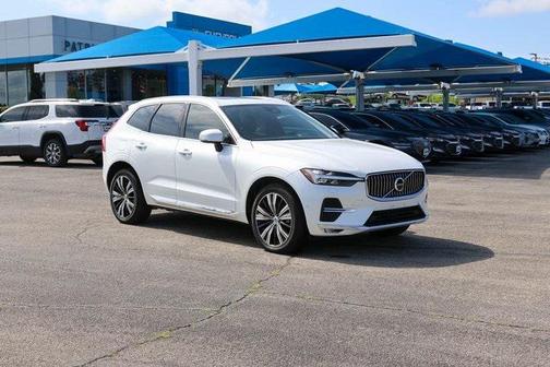 2023 Volvo XC60 B5 Plus Bright Theme