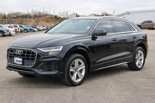 2021 Audi Q8 55 Premium